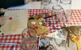 Zdjęcia prac wykonanych podczas  warsztat&oacute;w zorganizowanych przez Ekodoradczynię Gminy Opat&oacute;w w projekcie &bdquo;Śląskie. Przywracamy błękit&rdquo;  10