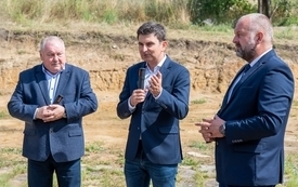 Wizyta Wojewody Śląskiego w Gminie Opat&oacute;w, zdj.  1