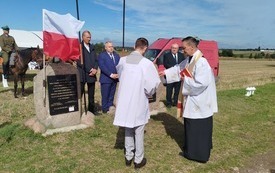 Uroczystości na wzg&oacute;rzu &bdquo;Krzemionki&rdquo; w Wilkowiecku, zdj. 8