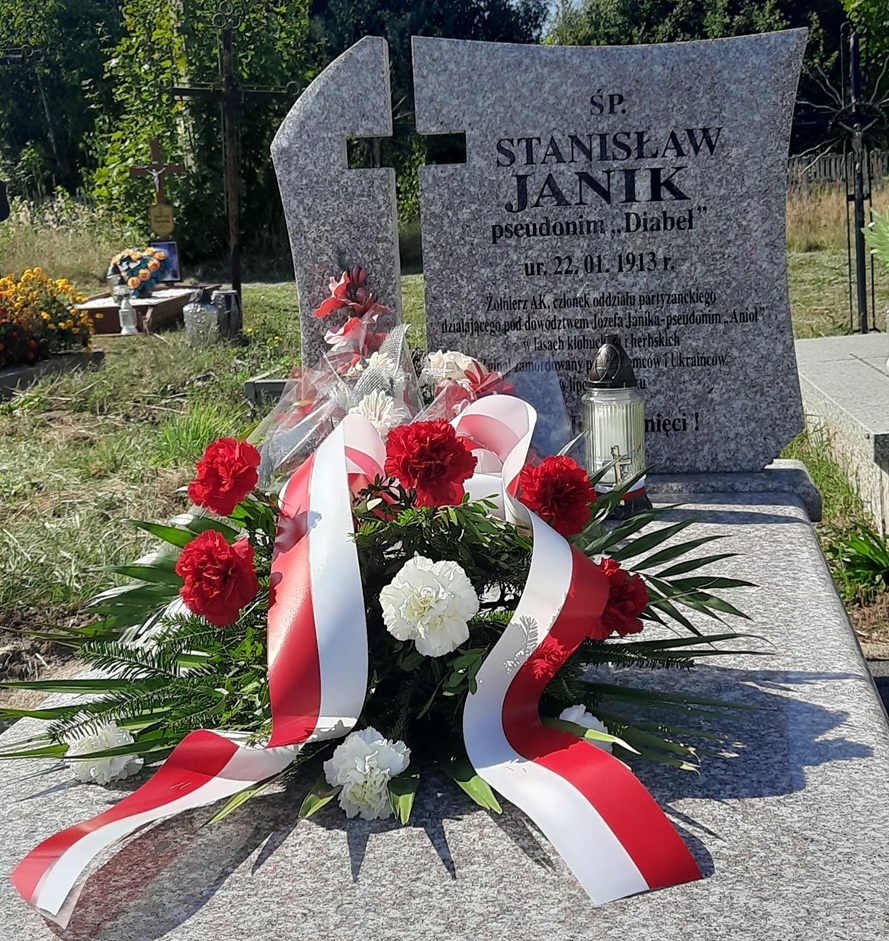 Gr&oacute;b Żołnierza AK 